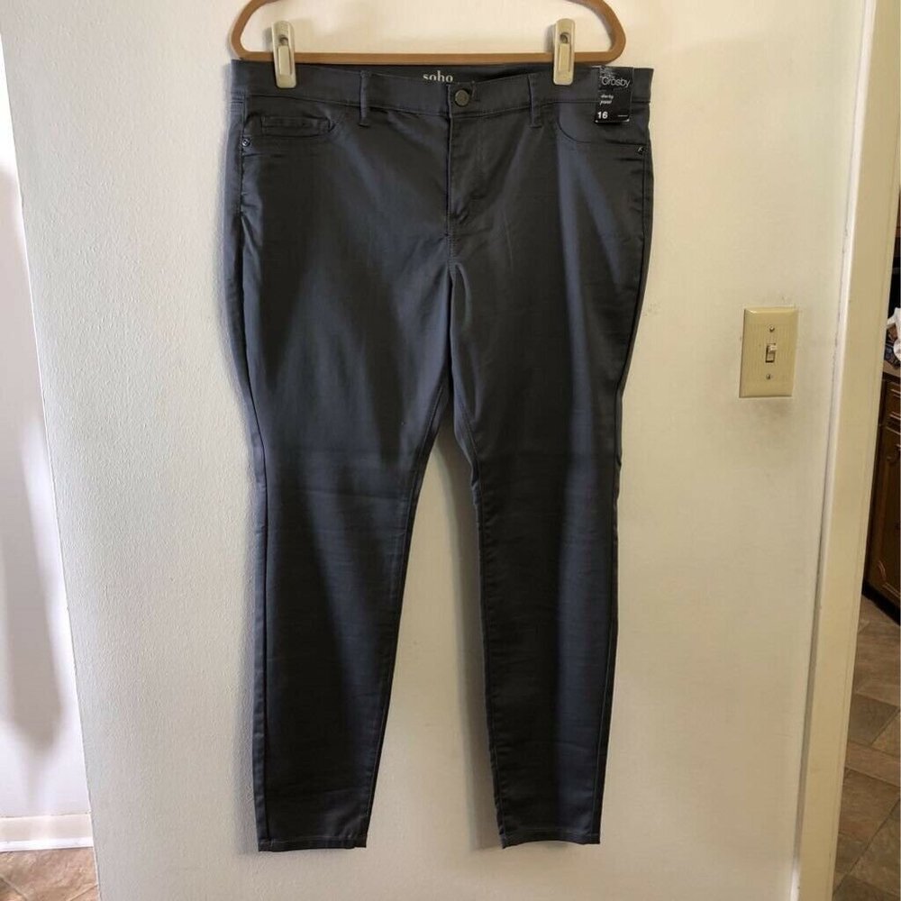 New York & Company Women Soho Crosby Slim Leg Jean